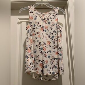 Sleeveless floral blouse, clasp in back- size XS